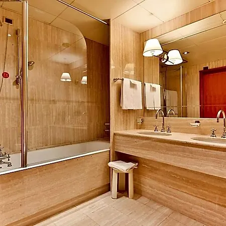 Hotel Leon D'oro 4*