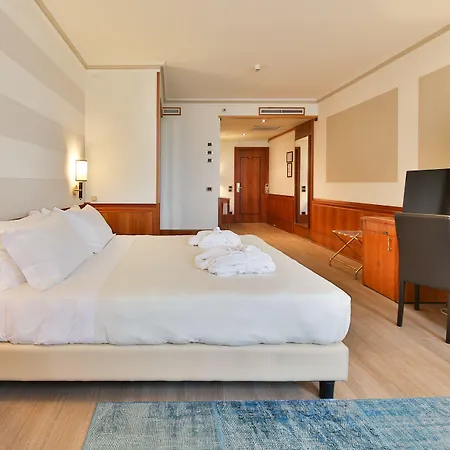 Leon D'oro Hotel 4*